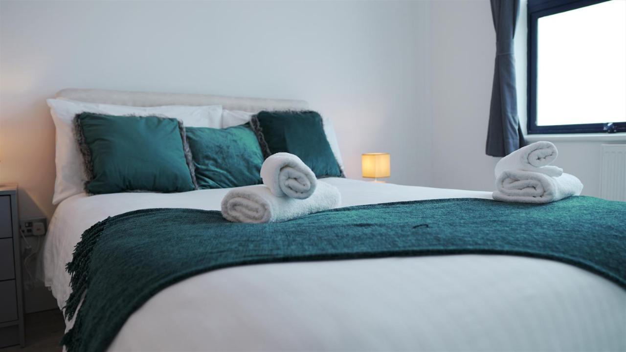 Sapphire House Apartments Telford Ngoại thất bức ảnh