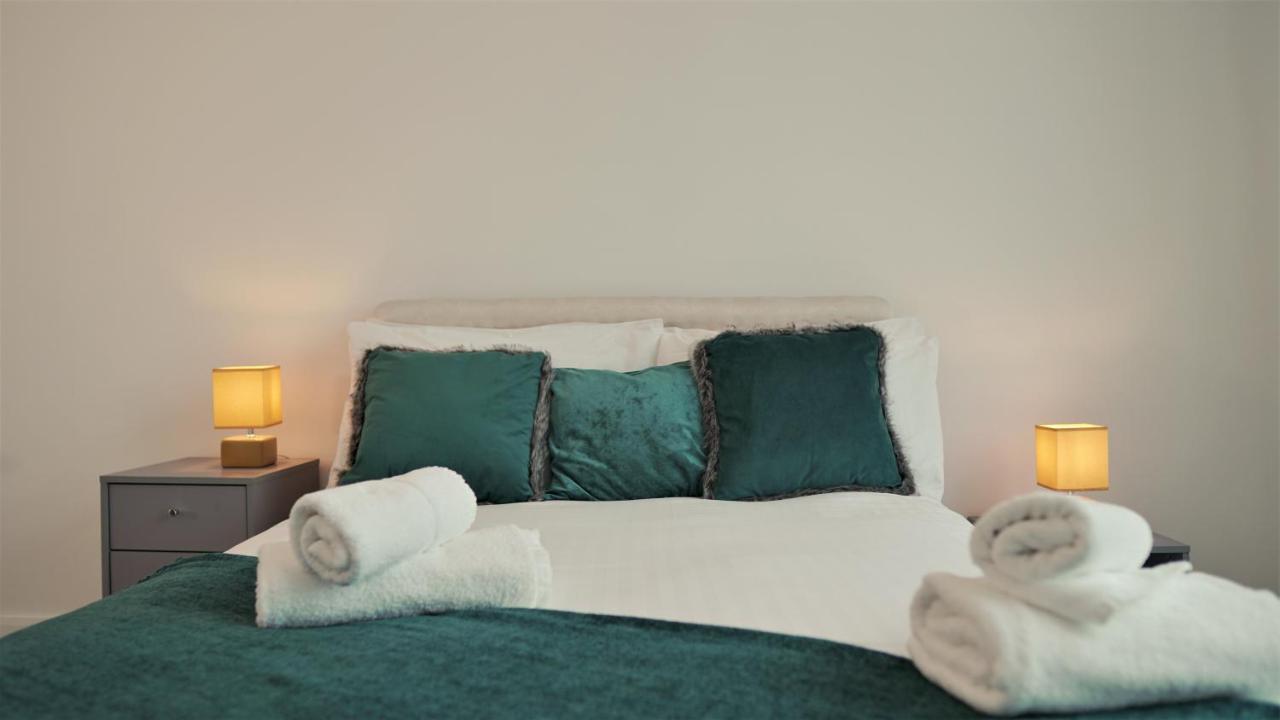 Sapphire House Apartments Telford Ngoại thất bức ảnh