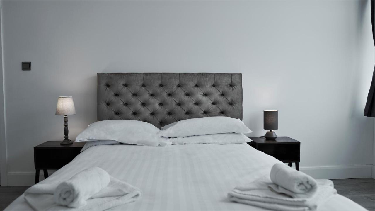 Sapphire House Apartments Telford Ngoại thất bức ảnh