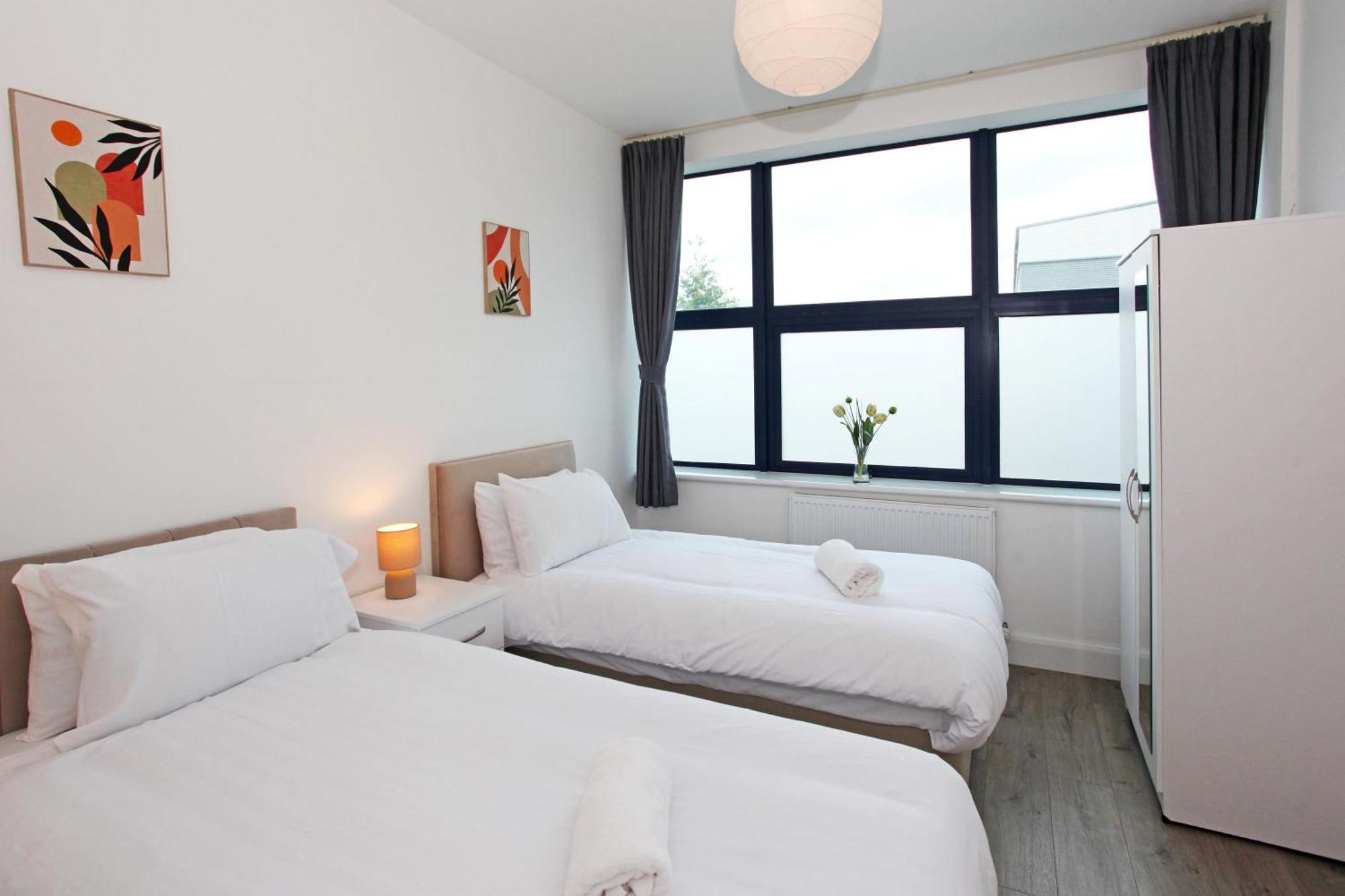 Sapphire House Apartments Telford Ngoại thất bức ảnh