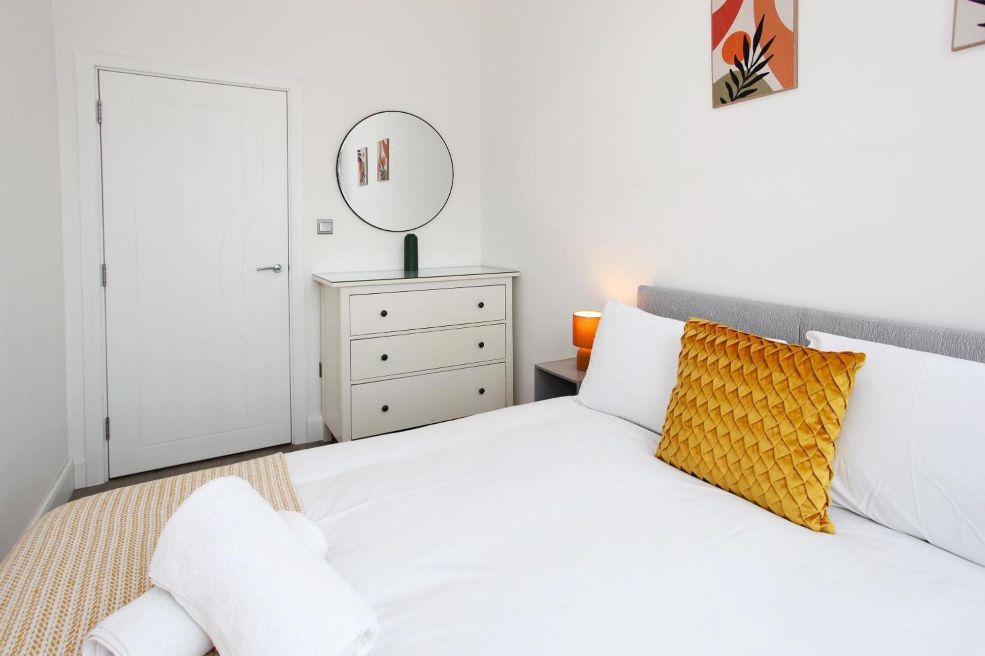 Sapphire House Apartments Telford Ngoại thất bức ảnh