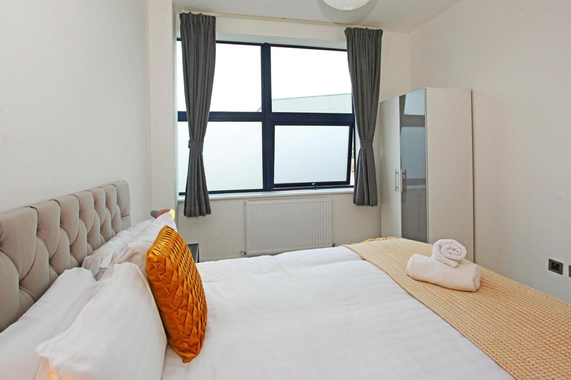 Sapphire House Apartments Telford Ngoại thất bức ảnh