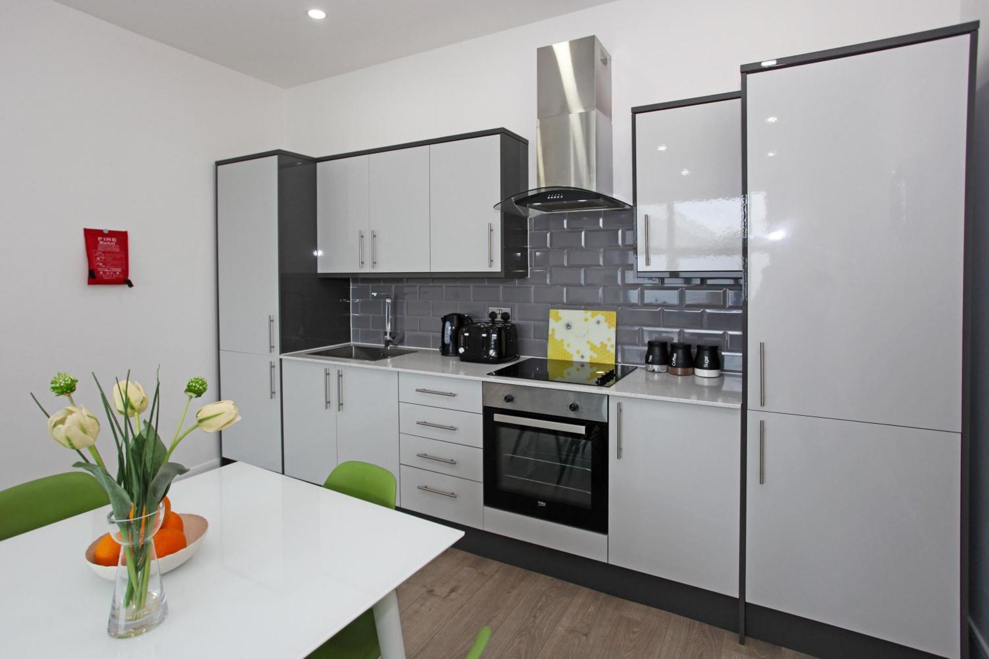 Sapphire House Apartments Telford Ngoại thất bức ảnh